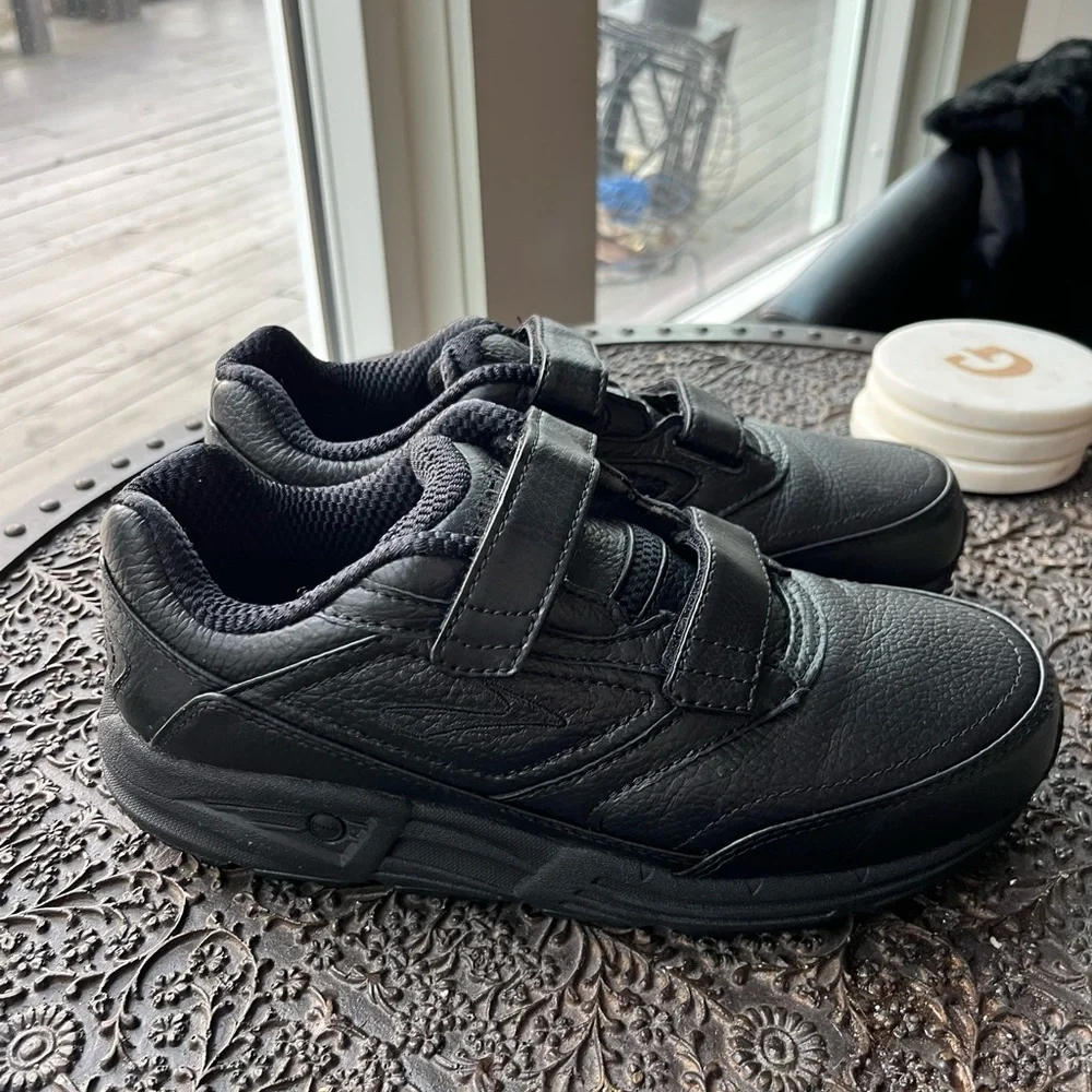🖤NEW BROOKS ADDICTION WALKER V STRAP WALKING BLACK SHOES 8.5 2E 8.5 EXTRA WIDE - Picture 7 of 11